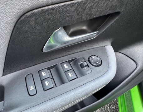 MOKKA 1.2 TURBO 100CH ELEGANCE