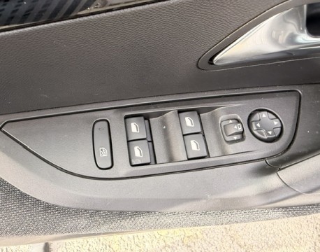 2008 1.2 HYBRID 145CH STYLE E-DCS6