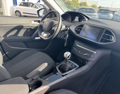 308 1.2 PURETECH 130CH STYLE DISTRIBUTION NEUVE
