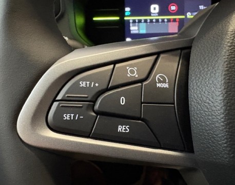 DUSTER 1.2 TCE MILD HYBRID 130CH EXTREME 4X2 + OPTIONS !