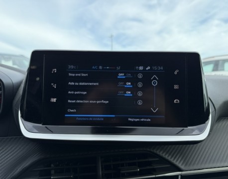 208 1.2 PURETECH 100CH S&S STYLE EAT8 + GPS