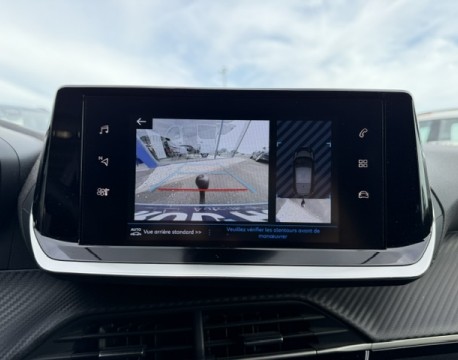 208 1.2 PURETECH 100CH S&S STYLE EAT8 + GPS